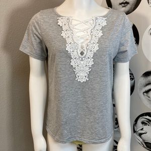 Heather Grey Short Sleeve Tee w/ White Lace Up Front Accent Sz S